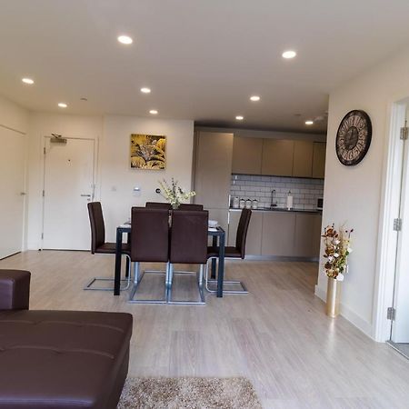Virexxa Bedford Centre - Executive Suite - 2Bed Flat With Free Parking & Gym Экстерьер фото